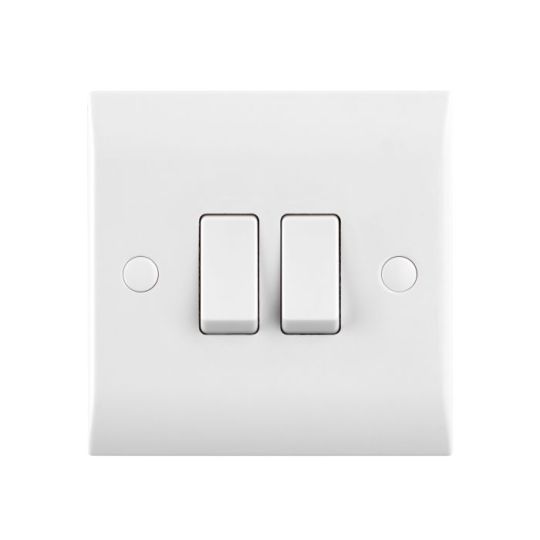 Saxby Curved Edge 10Ax 2G 2-Way Switch in White