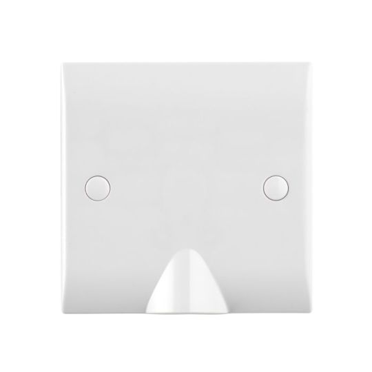 Saxby Curved Edge 20A Flex Outlet Plate in White