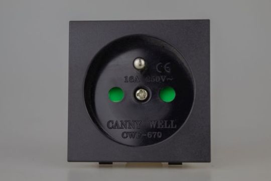 Varilight Black 16A Euro Socket Pin Earth (2 DataGrid Spaces)
